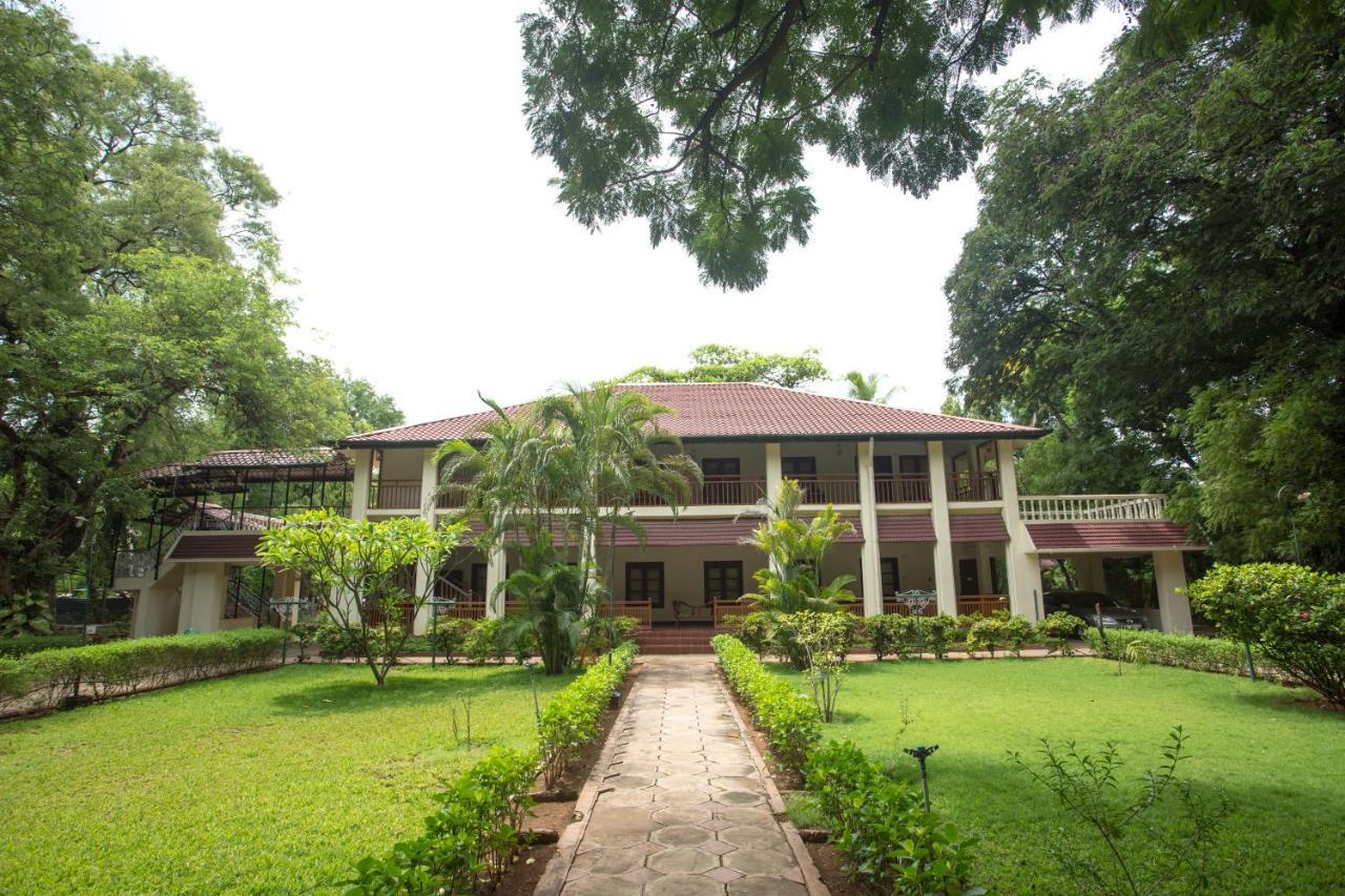Heritage Madurai Εξωτερικό φωτογραφία The main building of the university