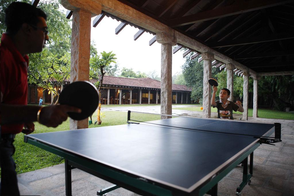 Heritage Madurai Εξωτερικό φωτογραφία Table tennis at the resort