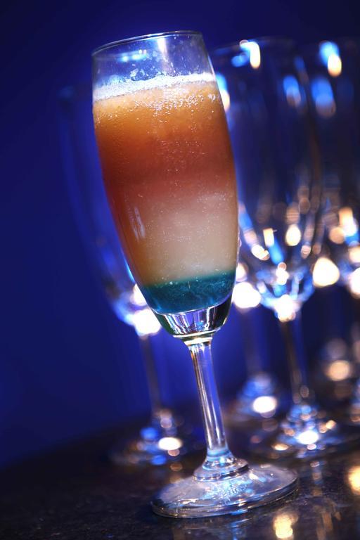 Heritage Madurai Εξωτερικό φωτογραφία A layered cocktail