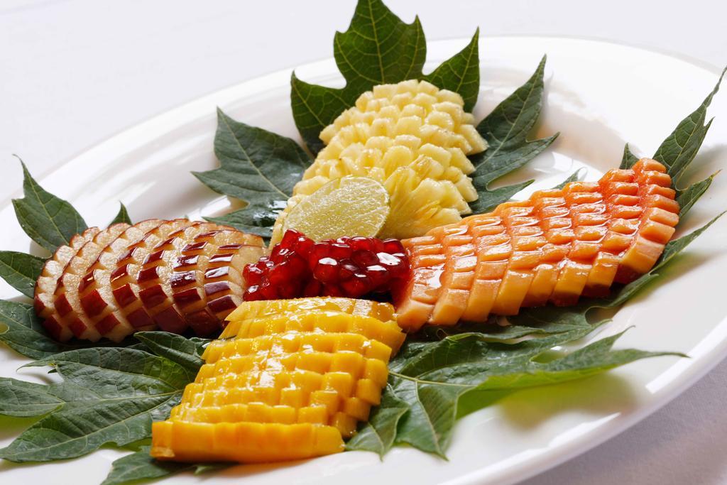 Heritage Madurai Εξωτερικό φωτογραφία A plate of sashimi